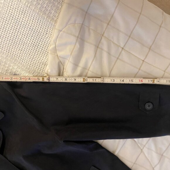 London Fog - M Petite -  Classic trench coat in black, same size as 8 almost - Picture 14 of 15